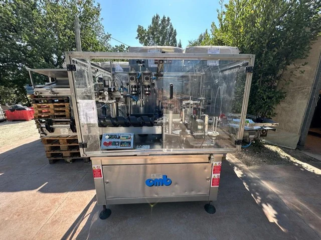 OMB capsulatrice with labeller