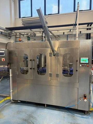 Monoblock for can