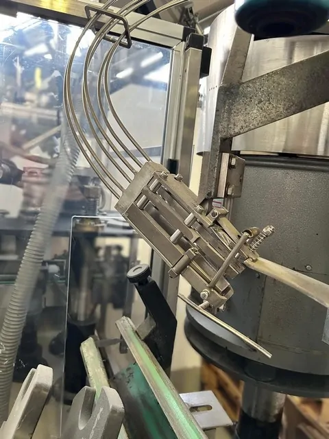 Tappatore 30×60 Stelvin 2.500 bph