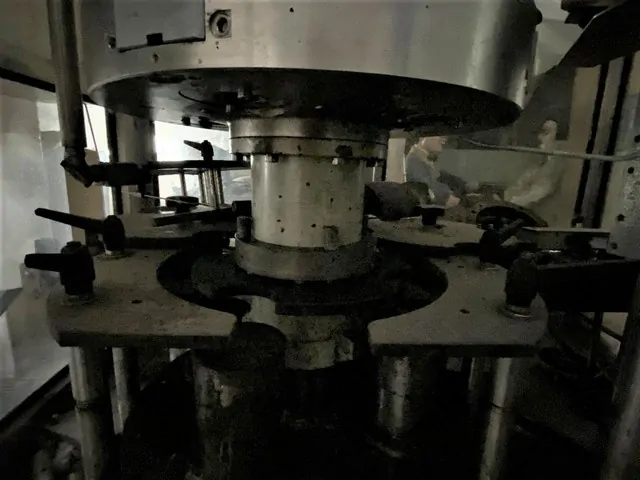 Tappatore Bertolaso Delta 504 R/S