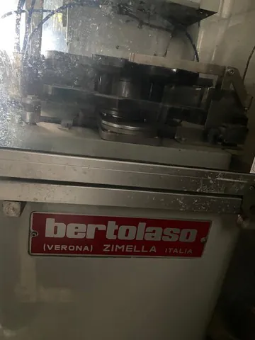 Tappatore Bertolaso self level system