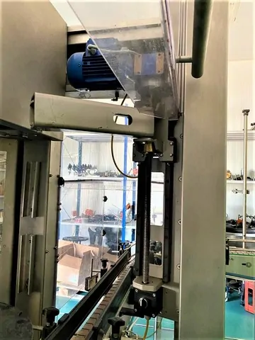 Labeller Kube adhesive 18.000 bph