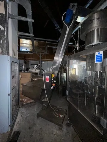 Tappatore Enolmeccanica 4T Stelvin 2013