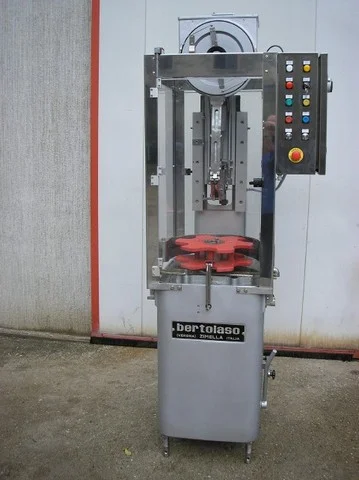 Bertolaso crown tappatore