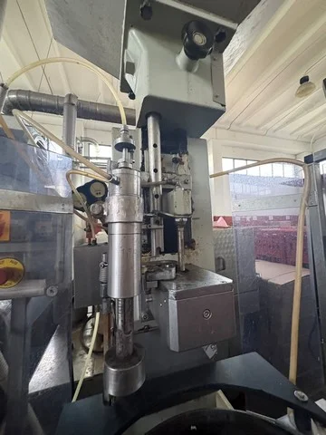 Bertolaso tappatore a sughero